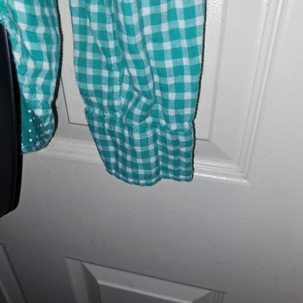 Hollister button Down Blouse size medium - Picture 4 of 6